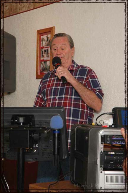 Karaoke at Flacos 01-20-12 018
