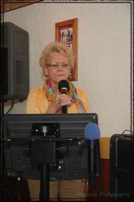 Karaoke at Flacos 01-20-12 057