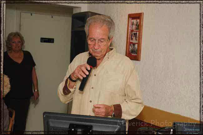 Karaoke at Flacos 01-20-12 090