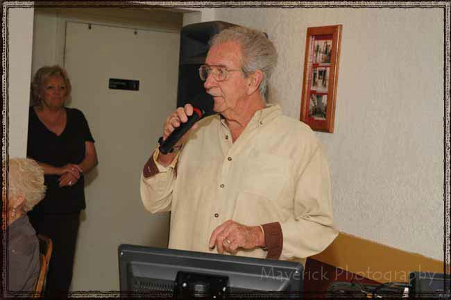 Karaoke at Flacos 01-20-12 091