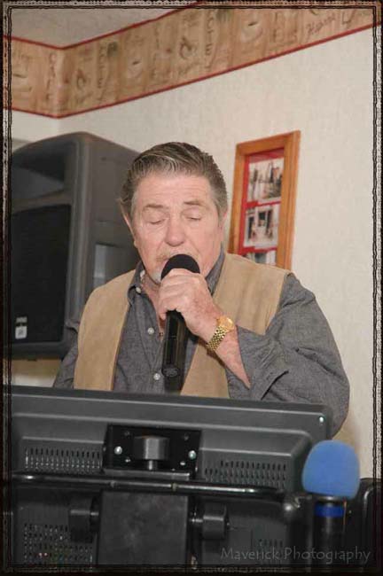 Karaoke at Flacos 01-20-12 143