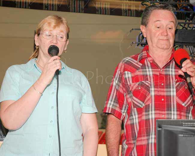 Karaoke at Flacos 6-17-11 43