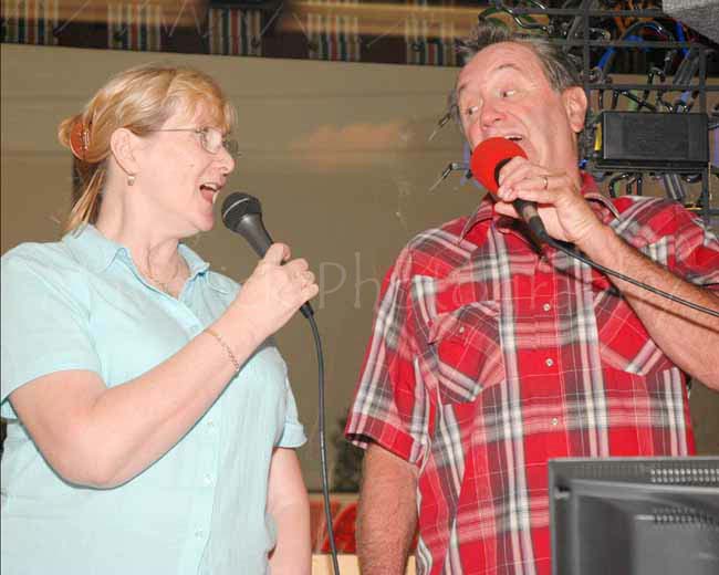 Karaoke at Flacos 6-17-11 45