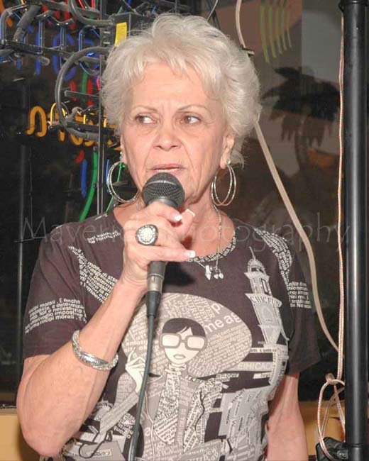 Karaoke at Flacos 6-17-11 48
